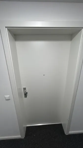 Moderne 1-Zimmer-Neubauwohnung mit Balkon & Einbauküche in Berlin-Lichtenberg — photo 1